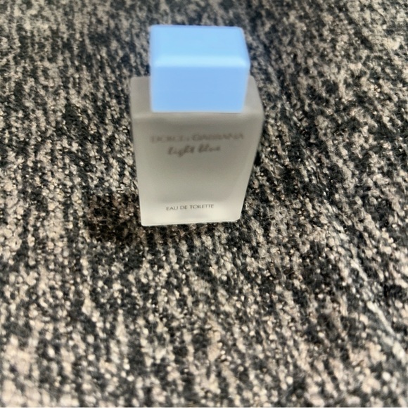 Dolce & Gabbana Light Blue Eau de Toilette MINI Splash Dabber .16 Oz., NWOB - Picture 1 of 3